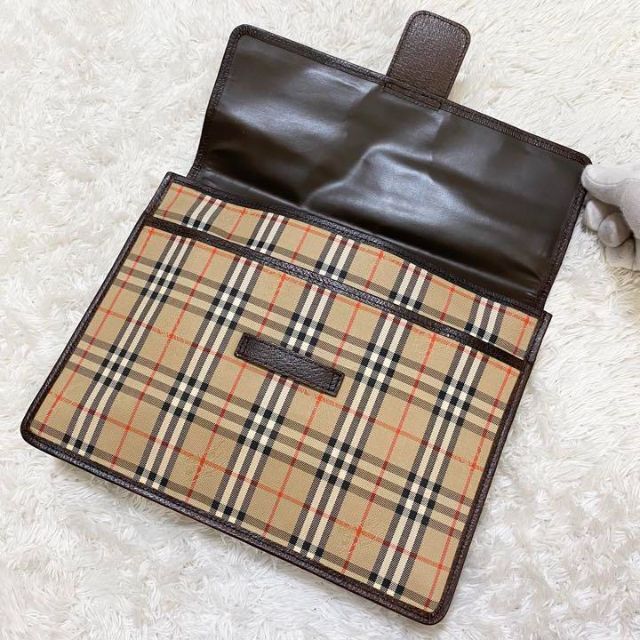 BURBERRY(バーバリー)の極美品♡バーバリー クラッチバッグ ノバチェック フラップ キャンバス 革 茶 レディースのバッグ(クラッチバッグ)の商品写真