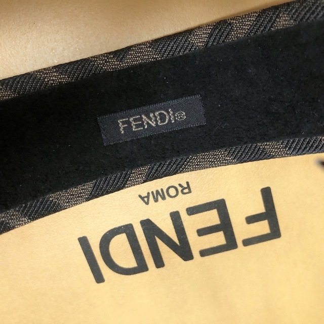 FENDI フェンディ　カチューシャ　ヘアバンド　アクセサリー　ズッカ　新品 5