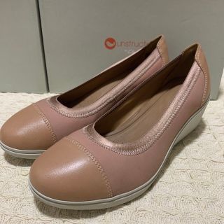 クラークス(Clarks)の【新品】Clarks un tallara liz アンタララリズ　パンプス(ハイヒール/パンプス)