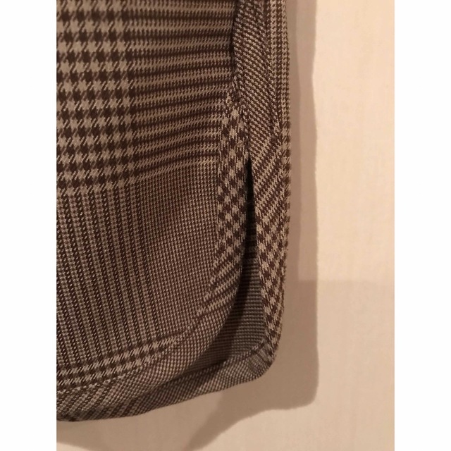 GU(ジーユー)の新品ブラウンチェックスカート レディースのスカート(ひざ丈スカート)の商品写真