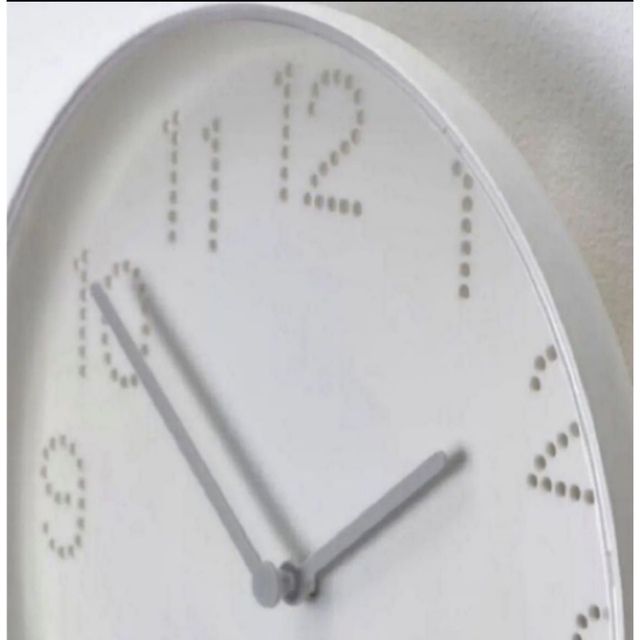 IKEA(イケア)の【新品】IKEA トロマ 壁掛け 無音 時計 インテリア/住まい/日用品のインテリア小物(掛時計/柱時計)の商品写真