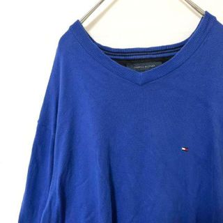 トミーヒルフィガー(TOMMY HILFIGER)のトミーヒルフィガー　Vネックニット　セーター　ワンポイント刺繍ロゴ　古着　L(ニット/セーター)