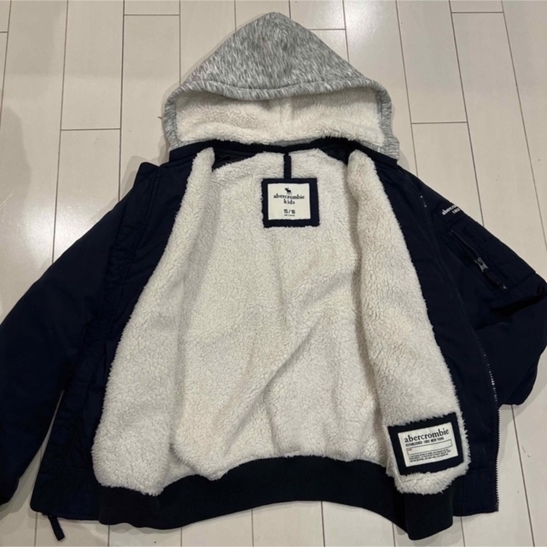 Abercrombie&Fitch(アバクロンビーアンドフィッチ)の値下げ‼️アバクロンビー ボアジャンパー kids 150 キッズ/ベビー/マタニティのキッズ服女の子用(90cm~)(ジャケット/上着)の商品写真