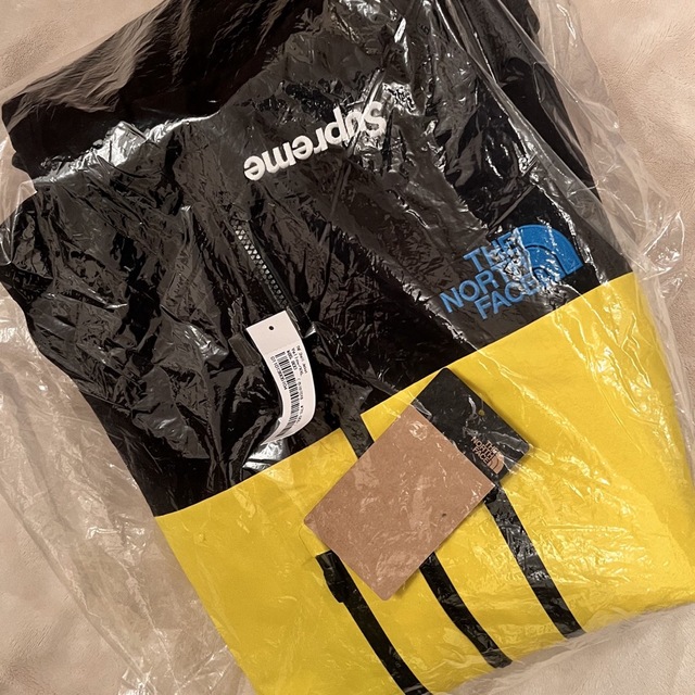 Supreme Taped Seam Shell Jacket "Yellow"