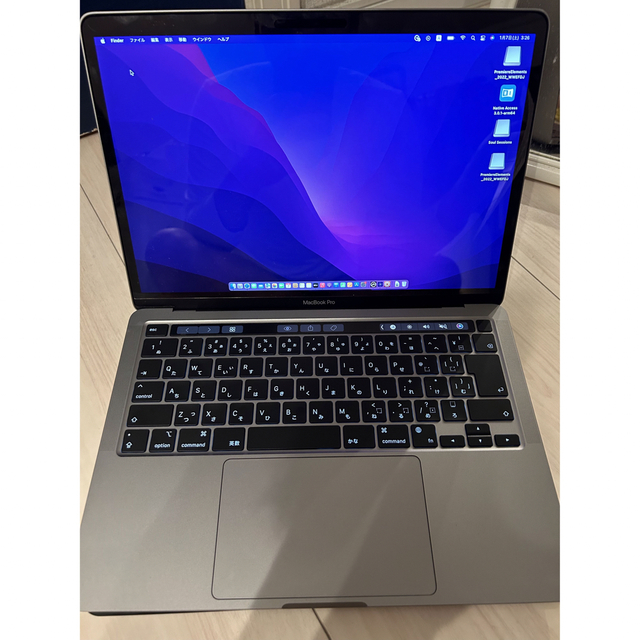 極美品　Macbook pro 2022モデル　13インチ