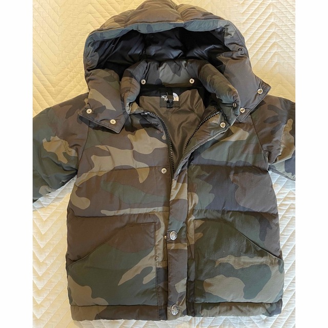 THE NORTH FACE(ザノースフェイス)のTHE NORTH FACE キッズ ダウンジャケット 110 キッズ/ベビー/マタニティのキッズ服男の子用(90cm~)(コート)の商品写真