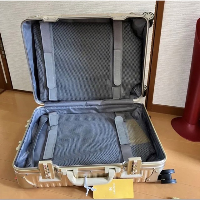 新品☆LANZZO ランツォ スーツキャリーケース 34Lアルミ合金 航空機