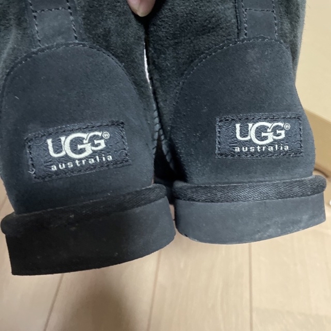 UGG AUSTRALIA(アグオーストラリア)のUGG CLASSICS MINI    レディースの靴/シューズ(ブーツ)の商品写真