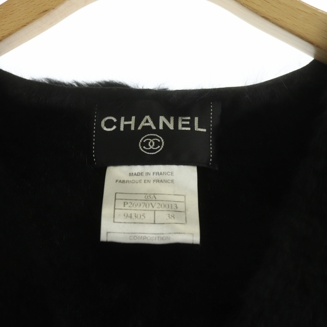 CHANEL(シャネル)のシャネル 05A ベスト ジレ 38 黒 ブラック P26970V20013 レディースのジャケット/アウター(その他)の商品写真