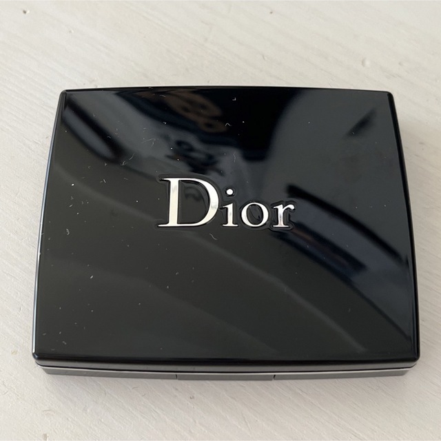 Dior(ディオール)の【限定完売】Dior スキンルージュブラッシュ 352 ローズダンテル コスメ/美容のベースメイク/化粧品(チーク)の商品写真