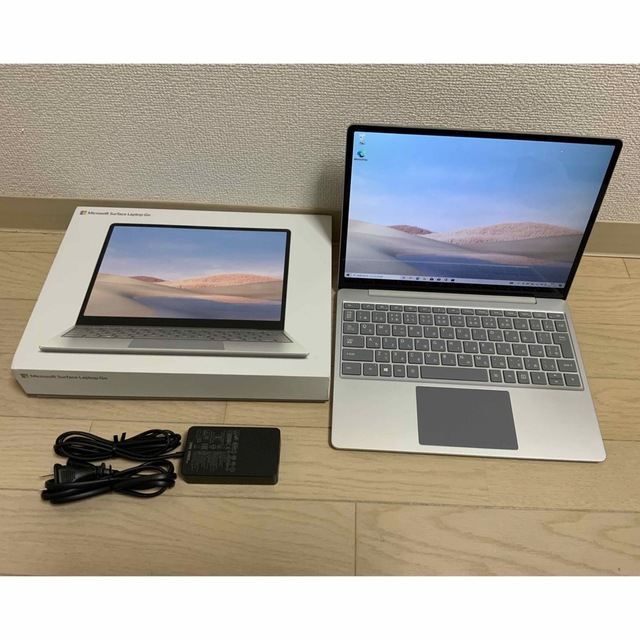 美品 Surface Laptop Go プラチナ 8GB・128GB