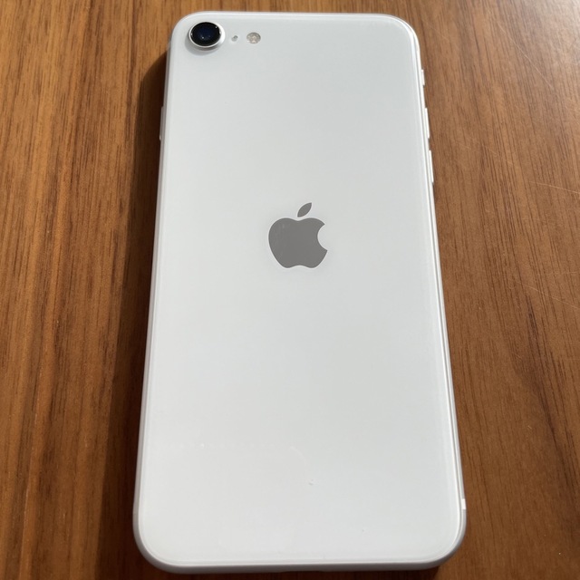アップル iPhoneSE 第2世代 64GB ホワイト au箱ありスマホ家電カメラ
