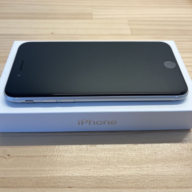 【美品】アップル iPhone se第2世代 64GB