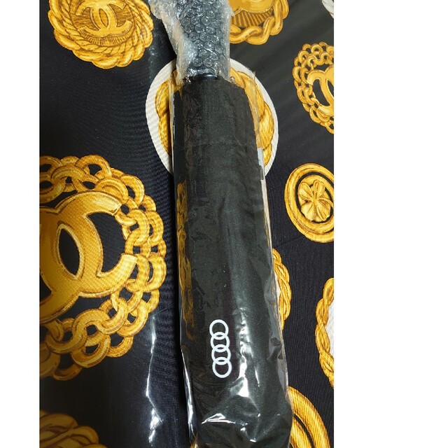 AUDI(アウディ)のAudi　アウディ　ブラック　折りたたみ傘　未使用 メンズのファッション小物(傘)の商品写真