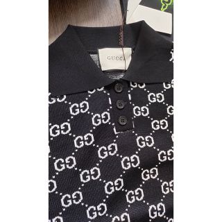 グッチ(Gucci)のゴルフにも！GG柄ロゴ全柄ニット黒　美品Mサイズ(ニット/セーター)