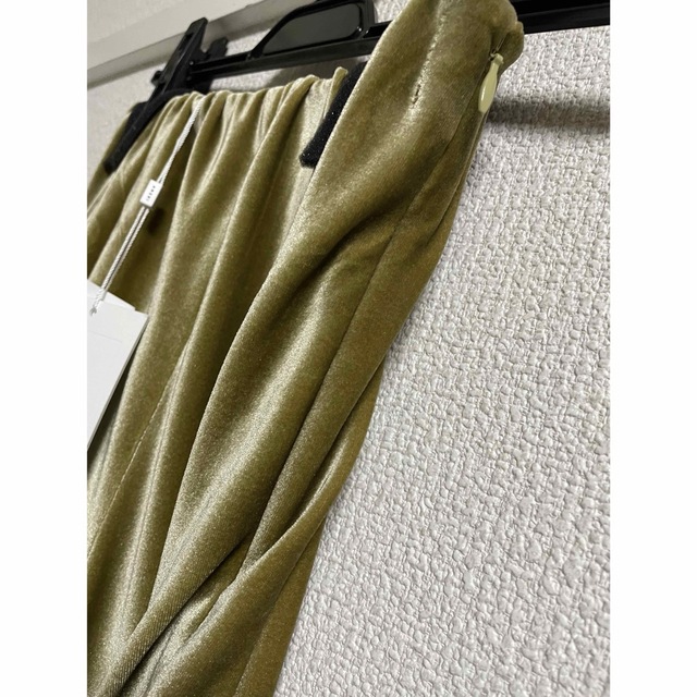 お値下げ!FLOWER EMBROIDERY VELOUR PANTS