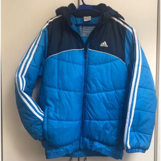 アディダス(adidas)のアディダス  中綿アウター　サイズ160(ジャケット/上着)