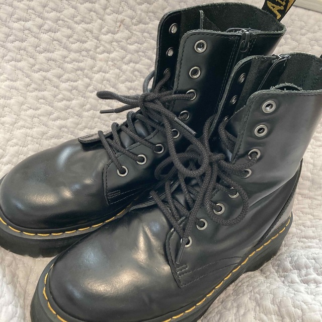 Dr.Martens(ドクターマーチン)の美品 ドクターマーチン ブーツ レディースの靴/シューズ(ブーツ)の商品写真