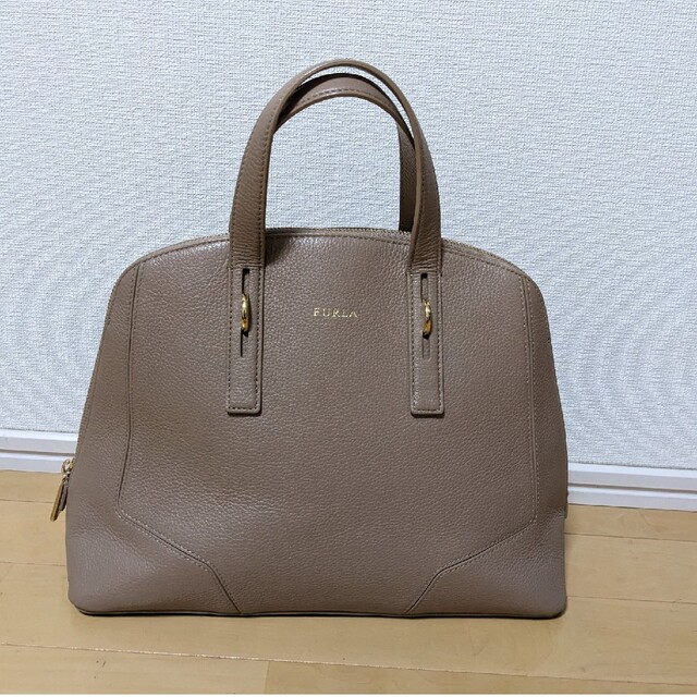 FURLA  ペルラ　バック