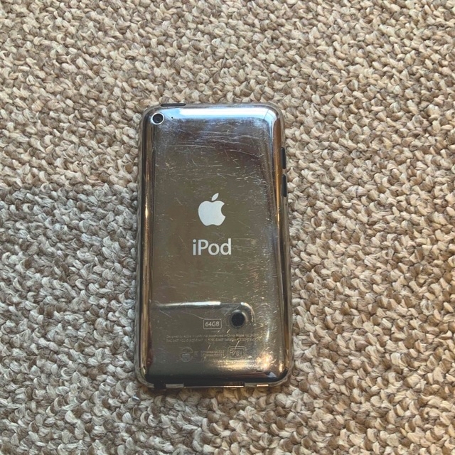 iPod touch 第4世代 Appleアップル 64GB アイポッド 本体 スマホ/家電/カメラのオーディオ機器(ポータブルプレーヤー)の商品写真