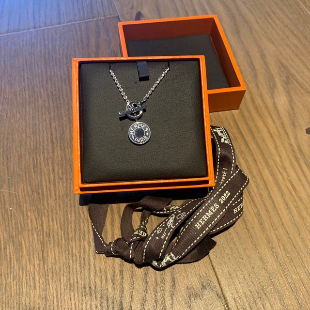 ギフト】 Hermes - 新品エルメス セリエ純銀ペンダントトップ 純銀