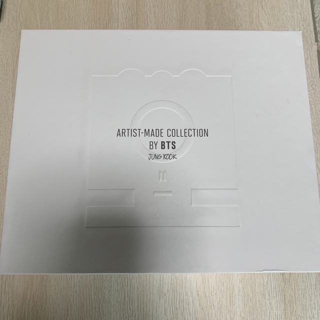 新品、未使用品) ARTIST MADE COLLECTION グク ムードランプ エンタメ