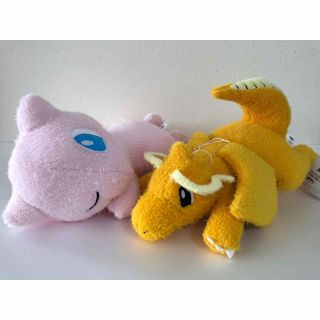 ポケモン(ポケモン)のポケモン　くつろぎタイム　でっかいぬいぐるみ　カイリュー　ミュウ　2点セット(ぬいぐるみ)