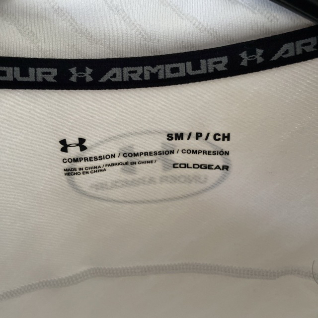 UNDER ARMOUR(アンダーアーマー)のアンダーシャツ　アンダーアーマー　ウェア スポーツ/アウトドアの野球(ウェア)の商品写真