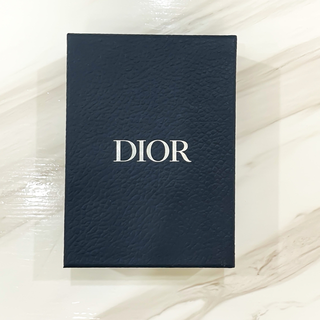 DIOR コンパクト財布 6