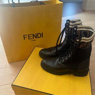 フェンディ ブーツ(レディース)の通販 300点以上 | FENDIのレディース ...
