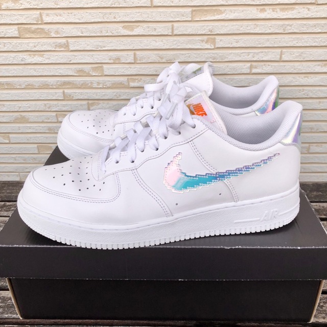 レア 美品 NIKE AIR FORCE 1 07 LV8 ナイキ エアフォース