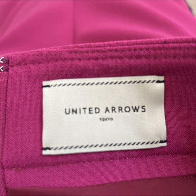 UNITED ARROWS(ユナイテッドアローズ)の【UNITED ARROWS】タイトスカート／ピンク系 レディースのスカート(ひざ丈スカート)の商品写真