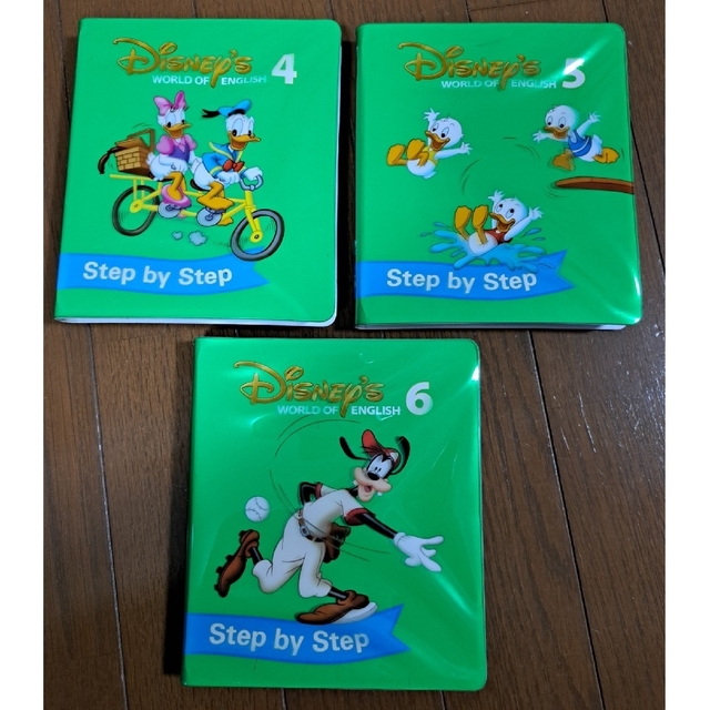 Disney(ディズニー)のﾃﾞｨｽﾞﾆｰ英語ｼｽﾃﾑ　step by step 4～6 DVD エンタメ/ホビーのDVD/ブルーレイ(キッズ/ファミリー)の商品写真