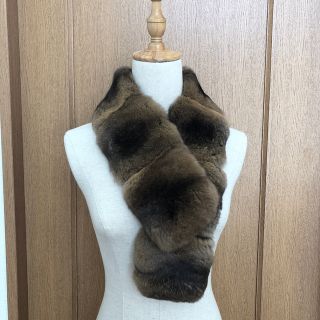 未使用品△正規品 FOXEY BOUTIQUE フォクシー ブティック 16009 レディース チンチラ ショール／ティペット／襟巻き グレー系 タグ付き　e09-st30313-643