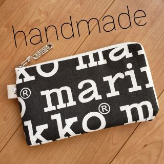 マリメッコ(marimekko)のハンドメイド マリメッコ ロゴ柄×ウニッコ マルチポーチマルチケース通帳ケース(ポーチ)