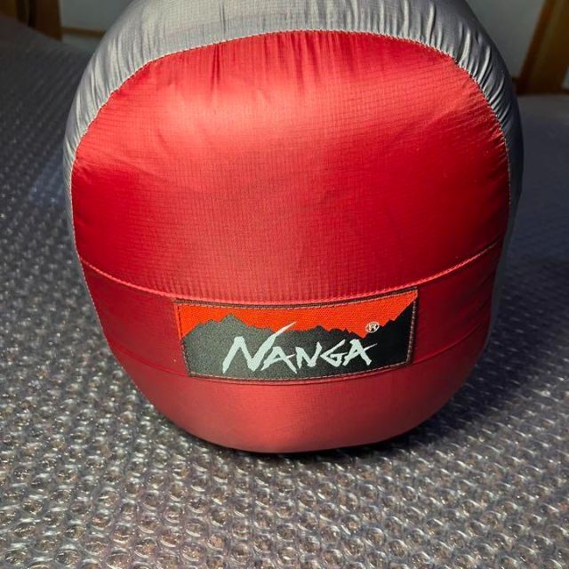 お買い得品 NANGA ナンガ シュラフ 寝袋 600STD レッド-
