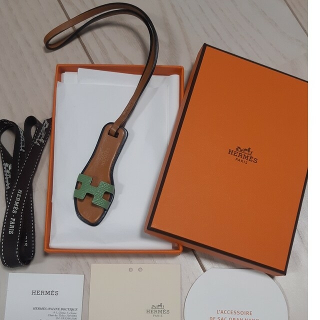 HERMES  エルメス  オランナノ チャーム