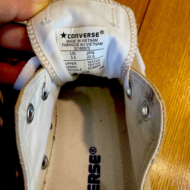 CONVERSE(コンバース)の※専用です　converse  22.5㌢　ベージュ キッズ/ベビー/マタニティのキッズ靴/シューズ(15cm~)(スニーカー)の商品写真