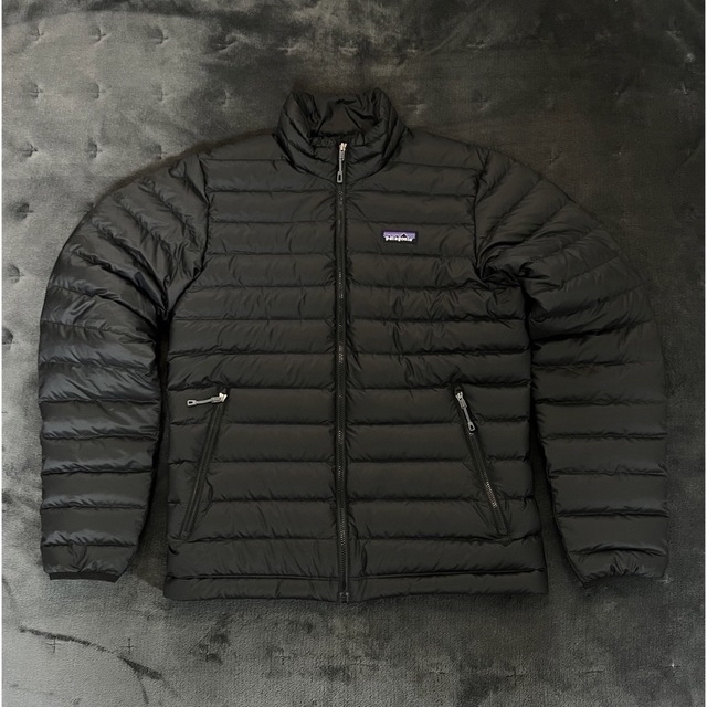 patagonia(パタゴニア)のSTY84674 ダウンセーター 黒　Sサイズ メンズのジャケット/アウター(ダウンジャケット)の商品写真