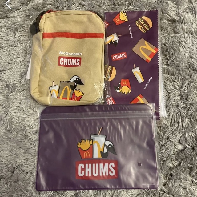 CHUMS(チャムス)のマクドナルド　福袋　チャムス　2023 レディースのバッグ(ショルダーバッグ)の商品写真