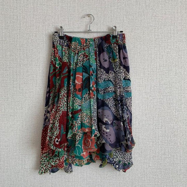 新品タグ付き☆TSUMORI CHISATO 花模様シルクスカート お手頃価格 www