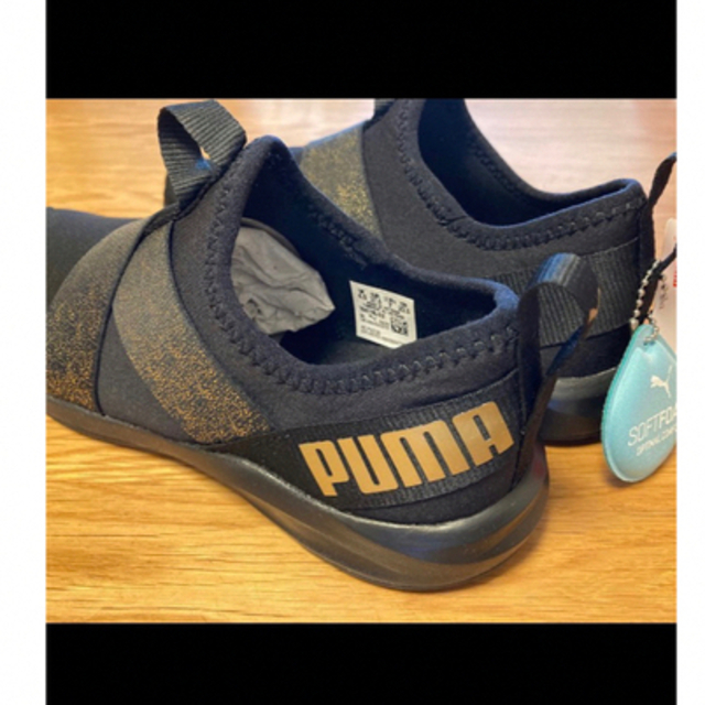 PUMA(プーマ)のプーマ　PUMA プラウルスリッポン　　　　　　　　　ゴールド　23.5 レディースの靴/シューズ(スニーカー)の商品写真