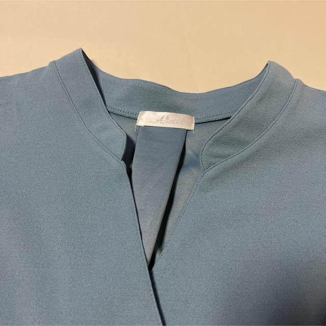 Atotta ブルー カットソー レディースのトップス(カットソー(半袖/袖なし))の商品写真