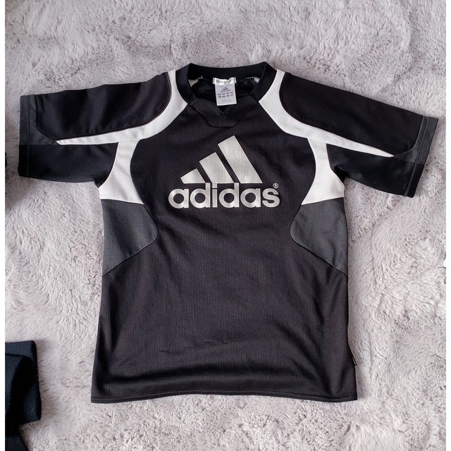 adidas(アディダス)の140cm adidas NIKE セット キッズ/ベビー/マタニティのキッズ服男の子用(90cm~)(Tシャツ/カットソー)の商品写真