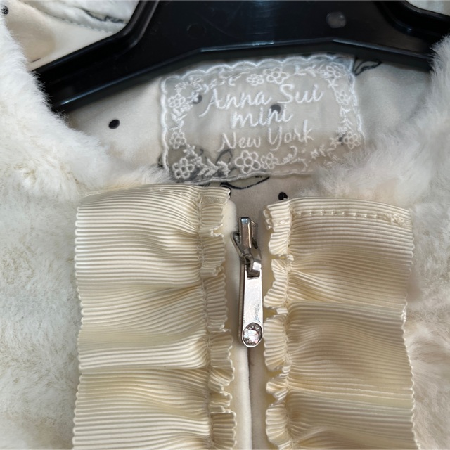 ANNA SUI mini(アナスイミニ)のアナスイミニ　ホワイトフェイクファ風　ふわふわジャケット　LLサイズ キッズ/ベビー/マタニティのキッズ服女の子用(90cm~)(ジャケット/上着)の商品写真