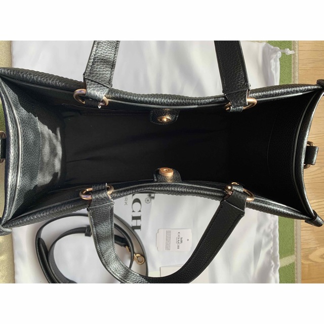 新品未使用 COACH 2wayハンドバッグ デンプシーキャリーオール 新品未使用 COACH 2wayハンドバッグ デンプシーキャリーオール