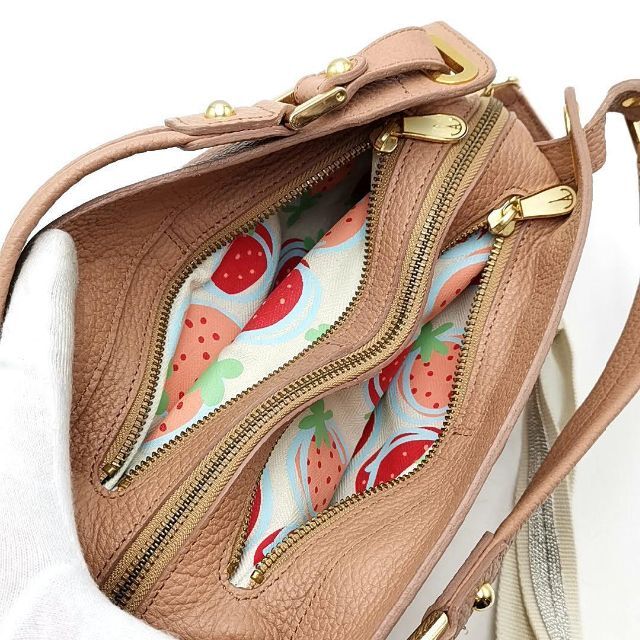 美品 イアンヌ IANNE ショルダーバッグ オリビア 03-22121803 | eyeshow.fr
