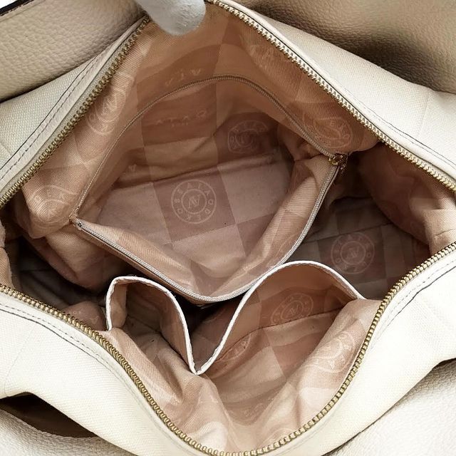 ATAO(アタオ)の美品 アタオ ATAO トートバッグ 鞄 ヴァニラ 03-22121804 レディースのバッグ(ハンドバッグ)の商品写真