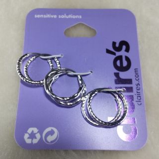 クレアーズ(claire's)の5   3セット入り  リングピアス(ピアス)