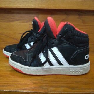 アディダス(adidas)のadidas/18.5cm/ハイカット(スニーカー)